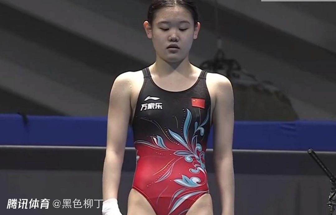 女董事长被戴乳环调教