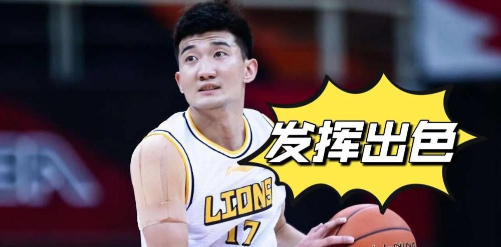 丰满的秘书年轻胸大的秘书